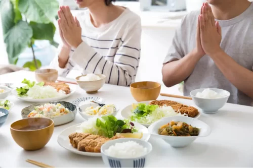 مهم‌ترین آداب غذا خوردن در ژاپن