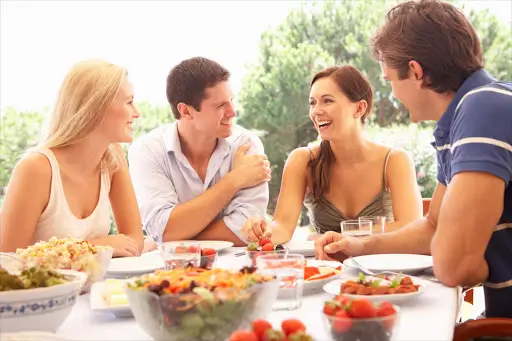 مهم‌ترین آداب غذا خوردن در فرانسه